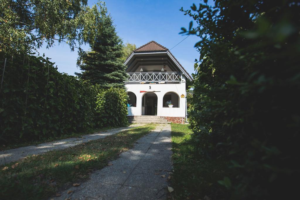 Villa Csonakos Haz / The Boat House Badacsonyörs Exterior foto